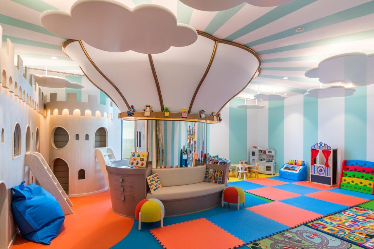 Palace Beach Resort Fujairah Buitenkant foto The Children's Club at the Atlantis Paradise Island